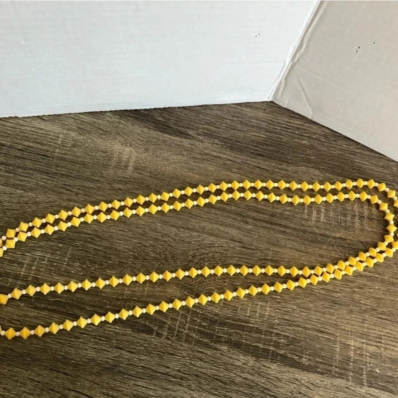 Vtg  Long Beaded Necklace - Picture 3 of 8